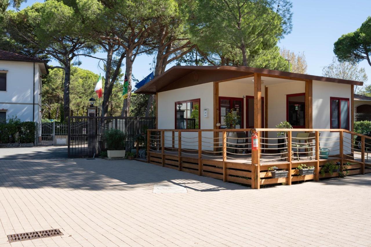 Camping Il Capannino Glamping Village Marina Di Bibbona Εξωτερικό φωτογραφία